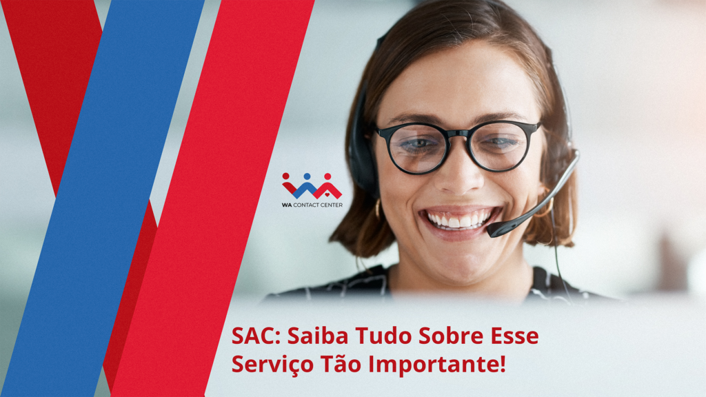 Uma mulher em um call center, usando fone de ouvido